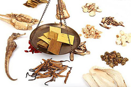 化解爭(zhēng)議 中醫(yī)藥立法將破解發(fā)展瓶頸