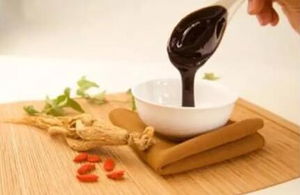 嶺南膏方進補季：補血養(yǎng)顏膏，讓你重獲年輕態(tài)