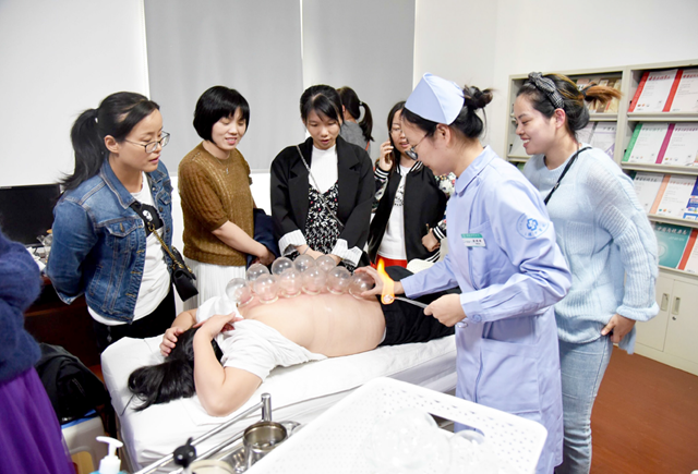 浙江省玉環(huán)市衛(wèi)生計生局、中醫(yī)學(xué)會、護理學(xué)會、中醫(yī)院聯(lián)合舉辦“中醫(yī)護理適宜技術(shù)推廣培訓(xùn)班”