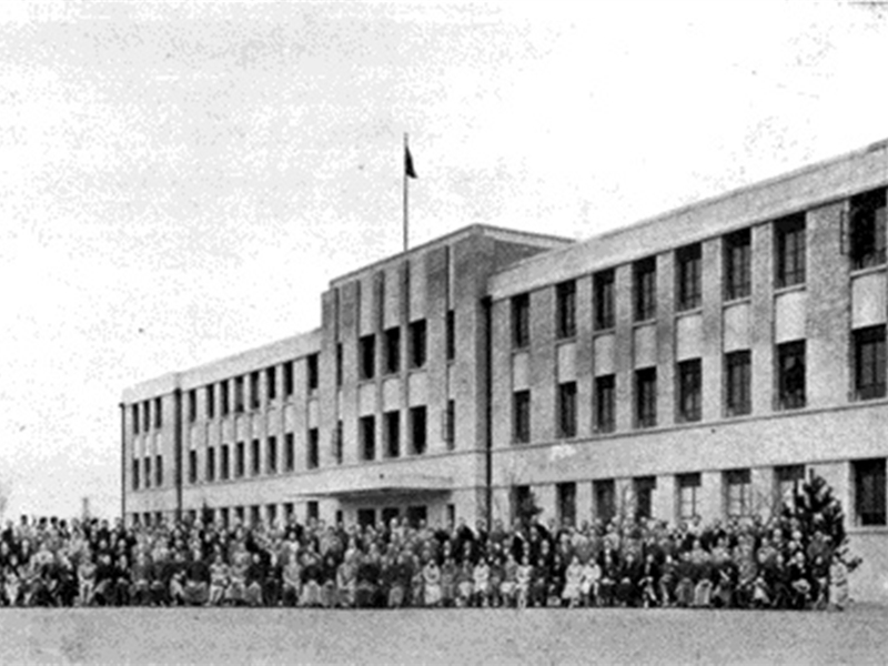 1928年設(shè)立衛(wèi)生部，建立中央醫(yī)院