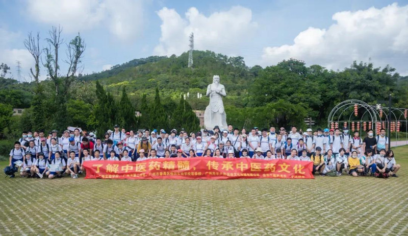 近日，廣州多校學(xué)生前來我園開展研學(xué)活動